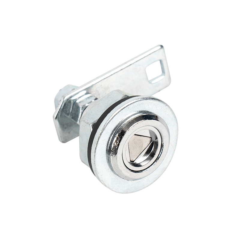 Serrure triangulaire d'ascenseur